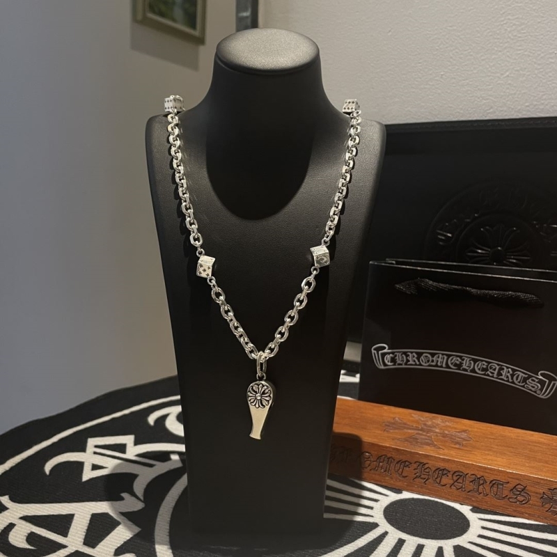 Ch**me He**ts necklaces